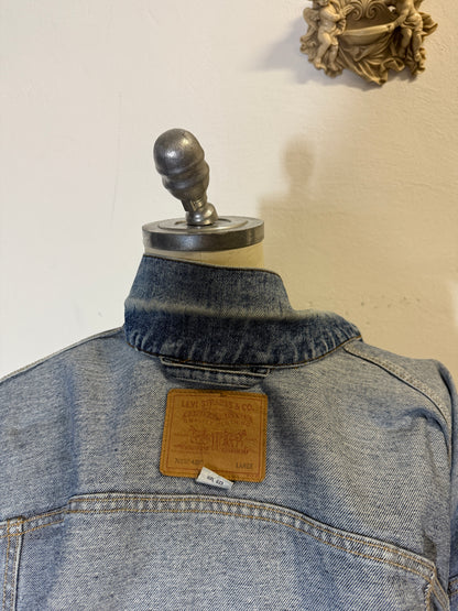 Vintage Levi’s Jacket “L/XL”