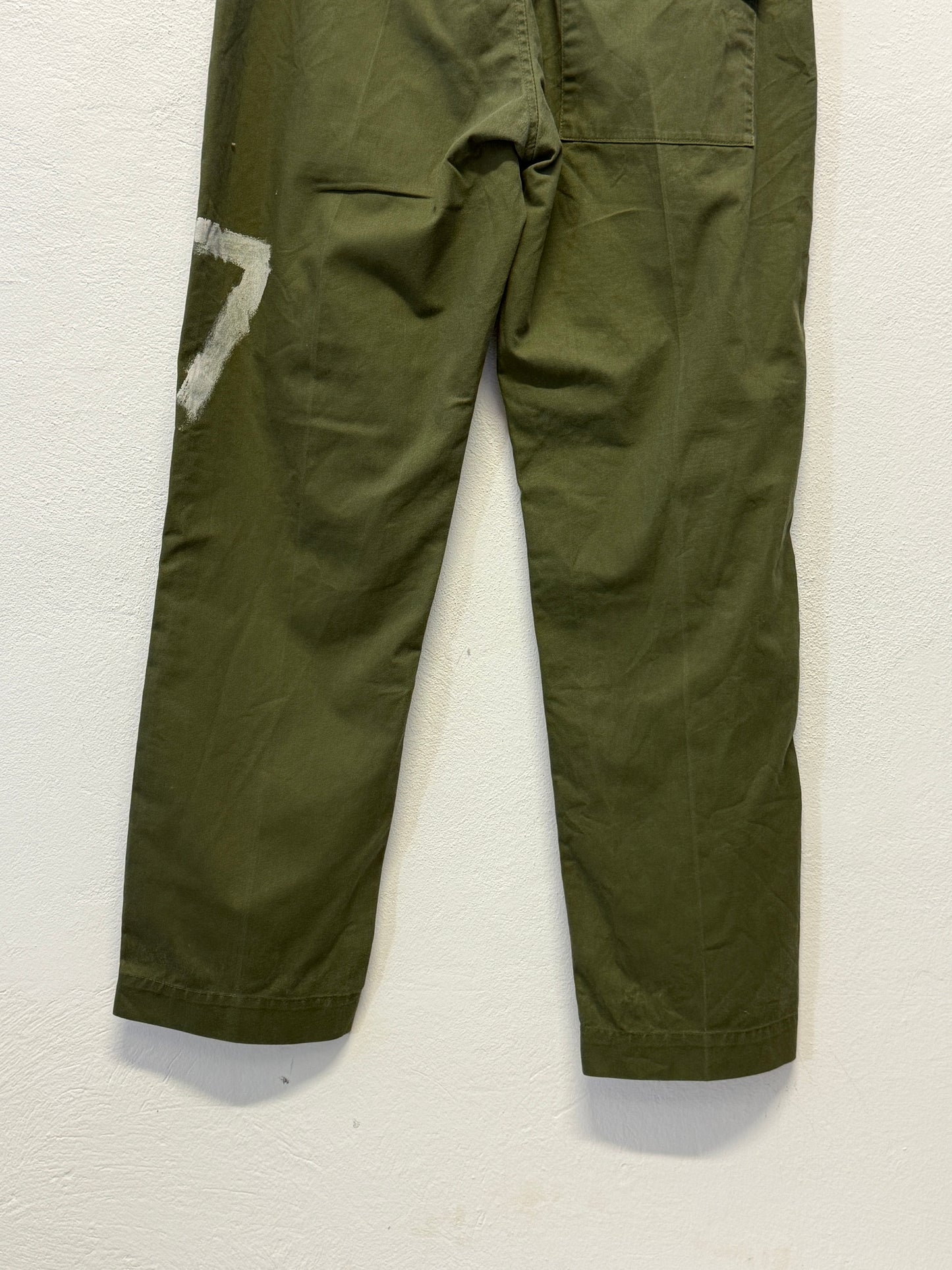 Vintage British Fatigue Army Pants “W32”