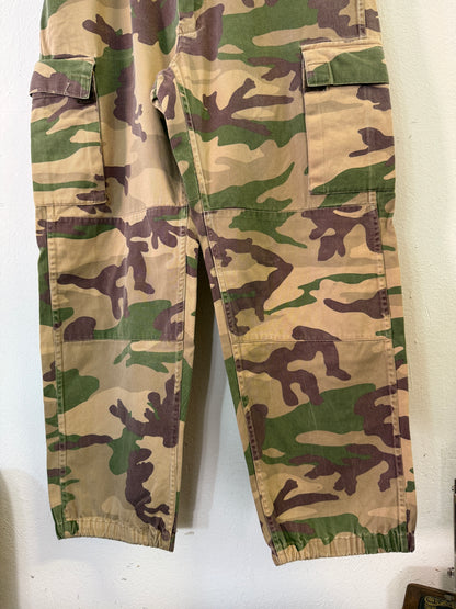 Vintage Italian Army Cargo Pants “W33”