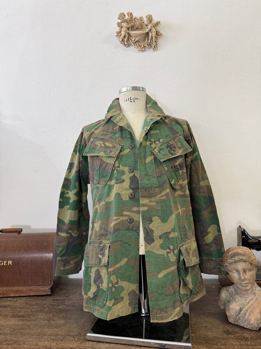 Vintage 70’s Ripstop Jungle Jacket ERDL USMC “M”