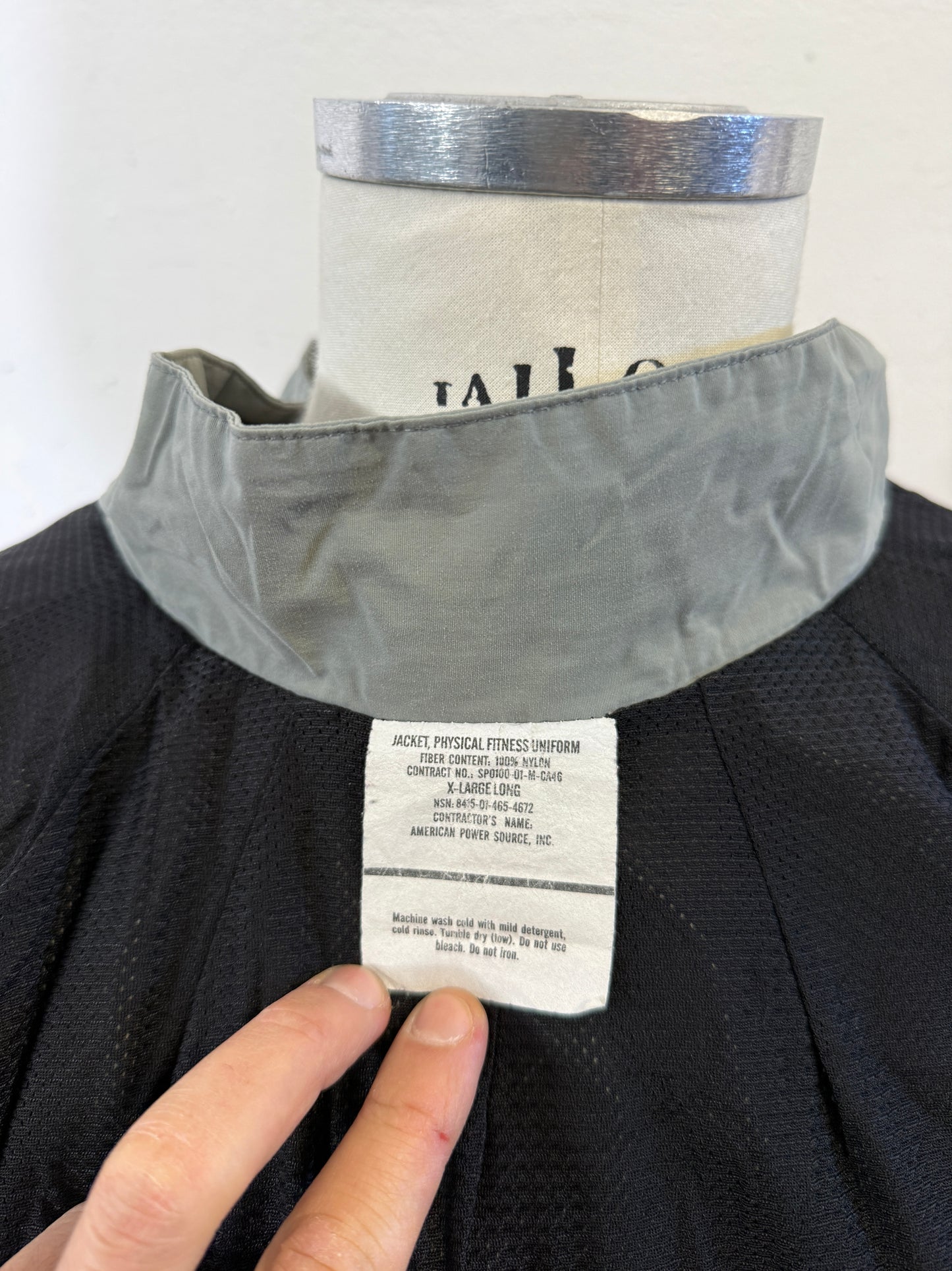 US Army IPFU Reflective Windbreaker – Training Uniform Jacket “XXL”