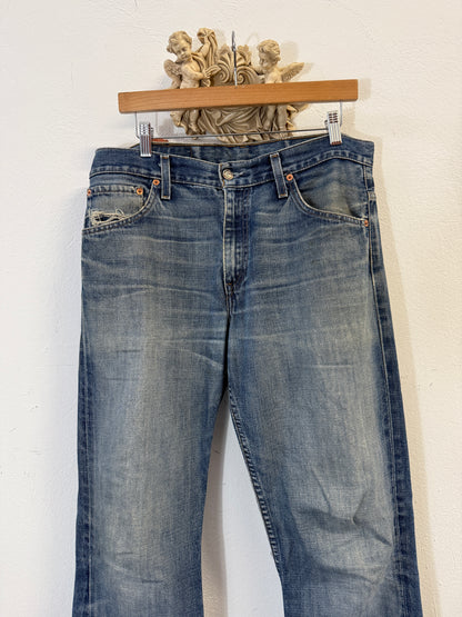Vintage Levi’s 516 “W35 L32”
