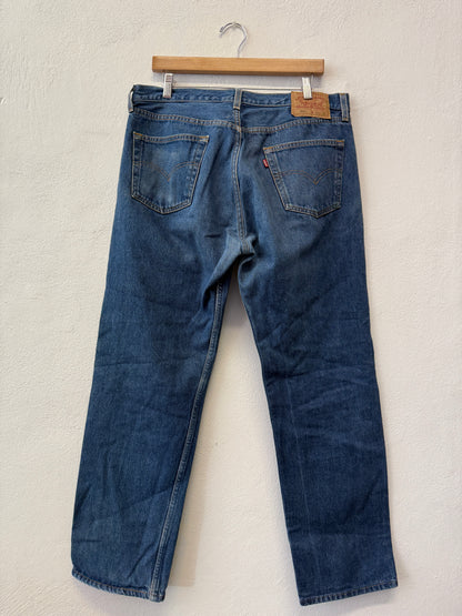 Vintage Levi’s 501 Made in Usa “W35 L32”
