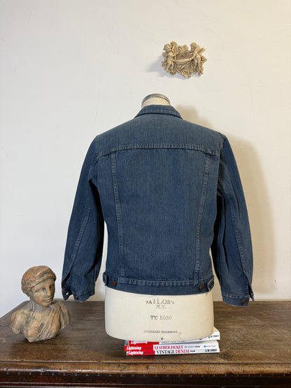 Vintage Levi’s Jacket “S/M”