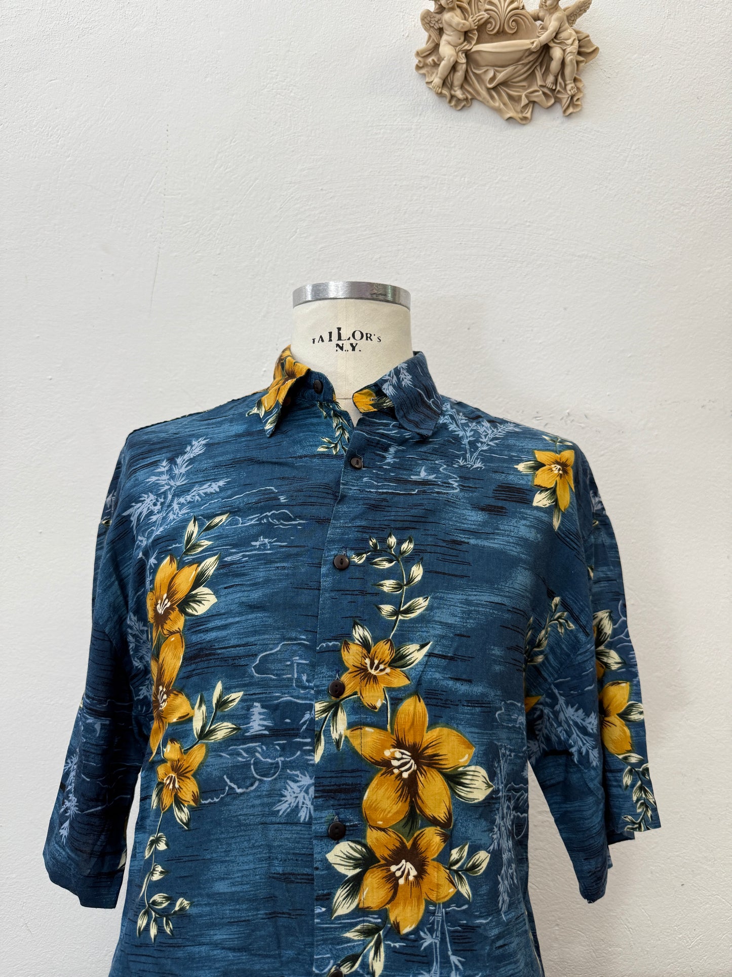 Vintage Hawaiian Shirt “L”