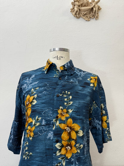 Vintage Hawaiian Shirt “L”