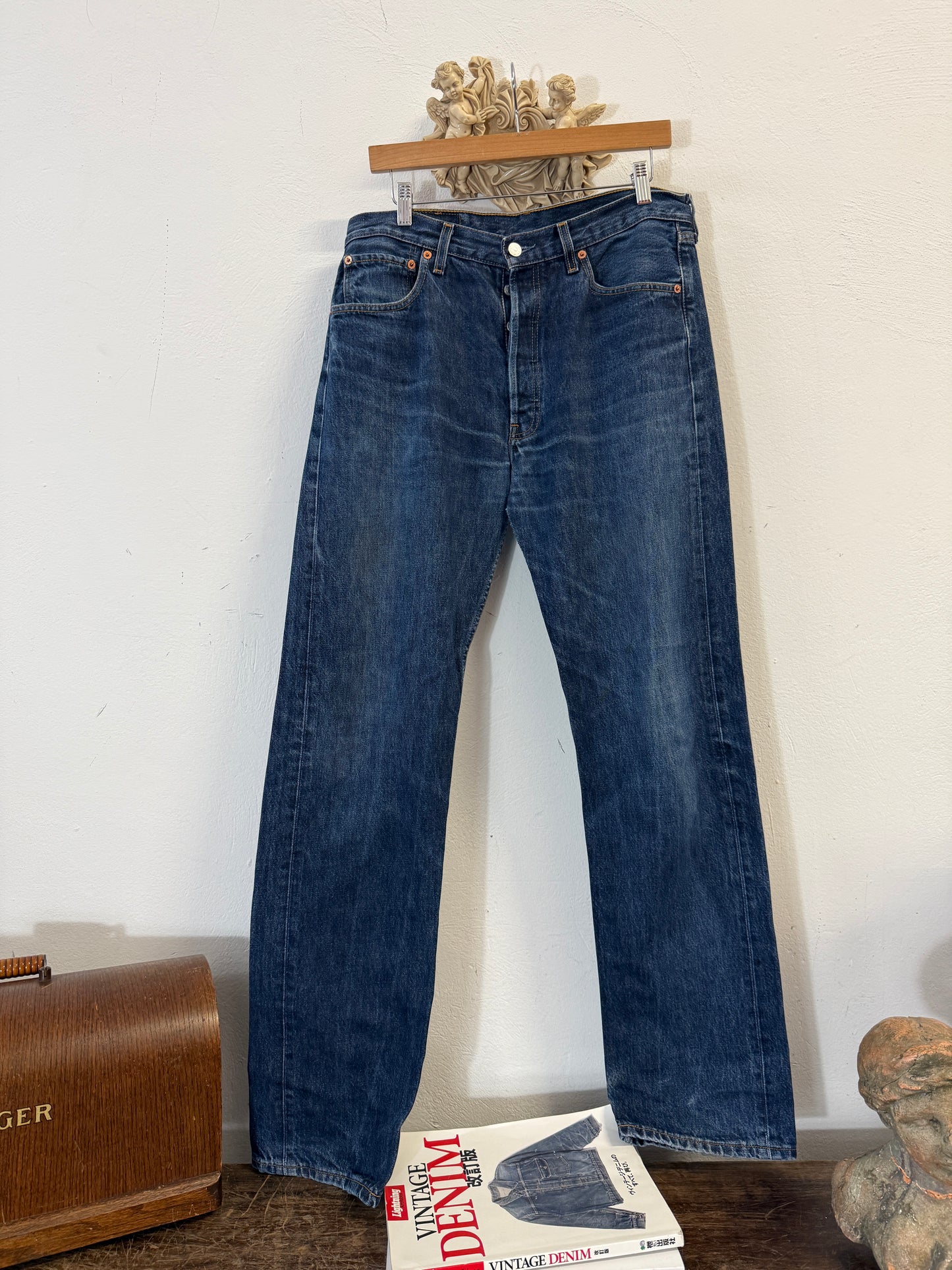 Vintage Levi’s 501 “W34 L34”