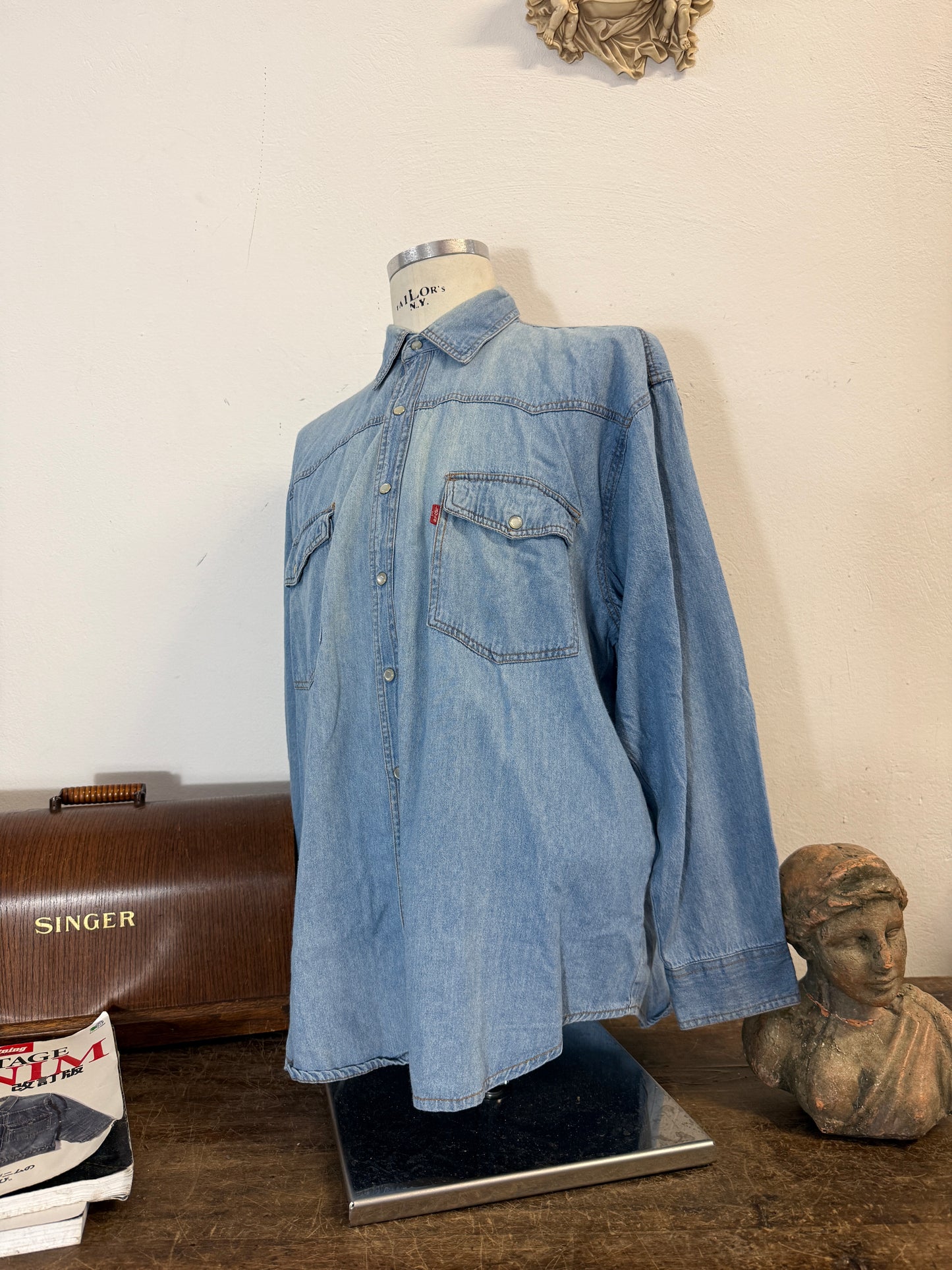 Vintage Western Denim Shirt Levi’s “XL”