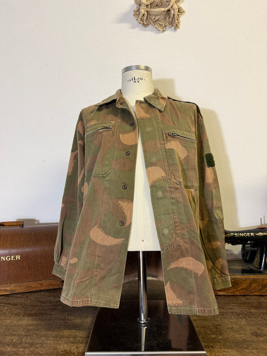 Vintage 90’s Hungarian Army Overshirt “L”
