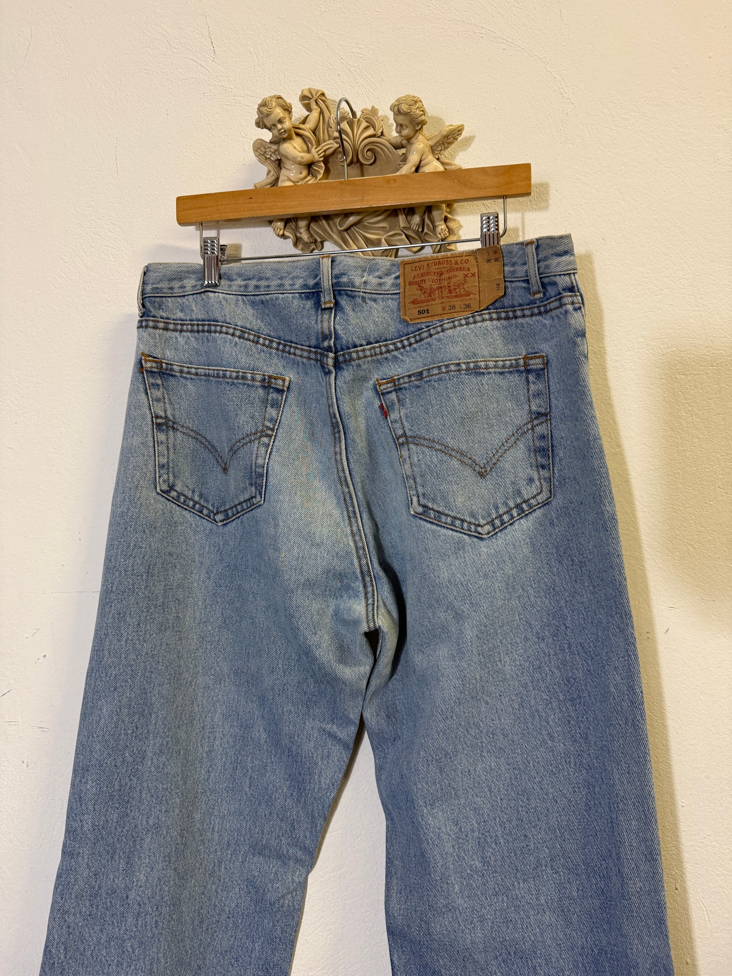 Vintage Levi’s 501 Made In USA “W35 L36”