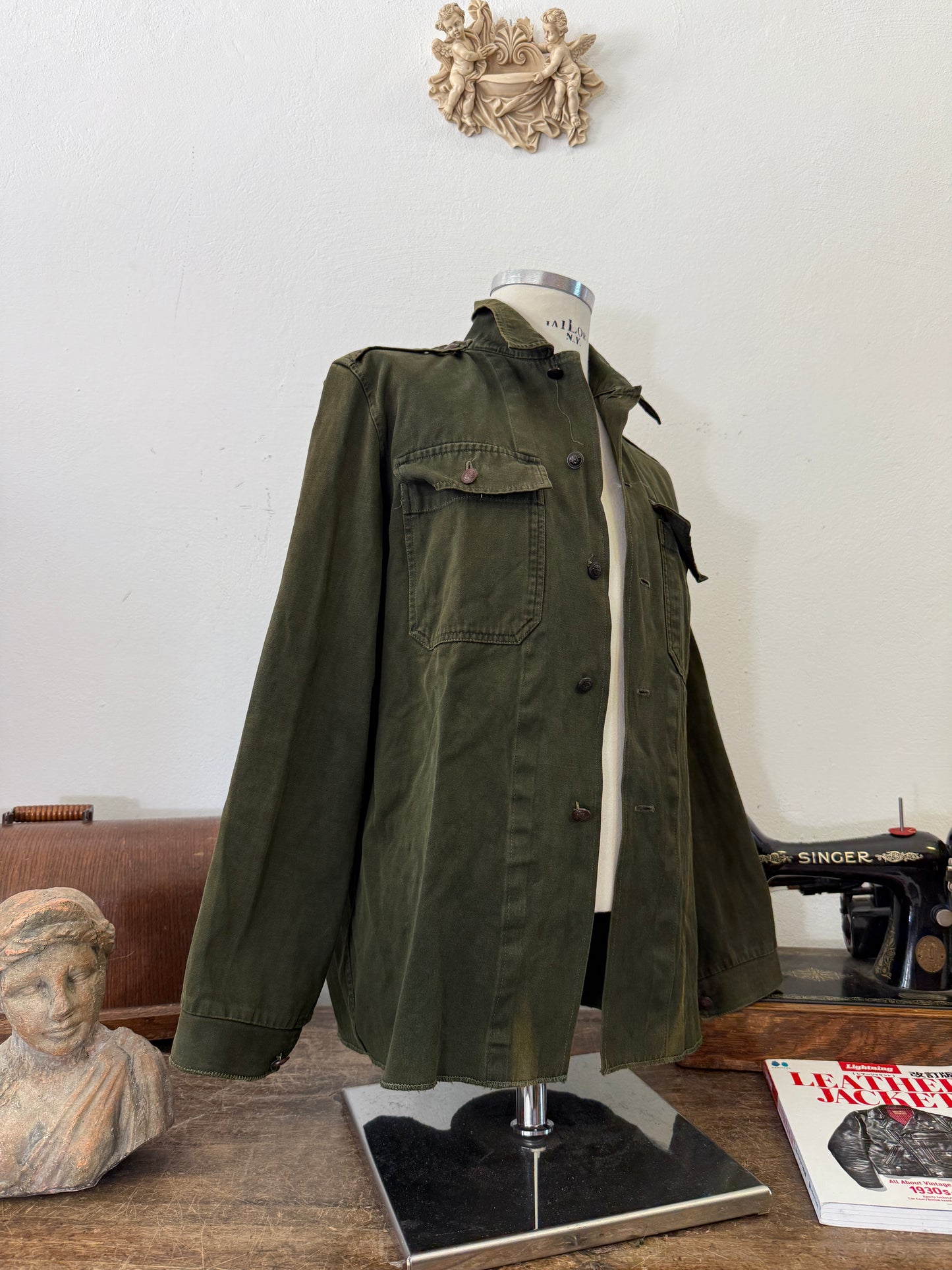 Vintage 80’s Faded Hungarian Army Shirt “M/L”
