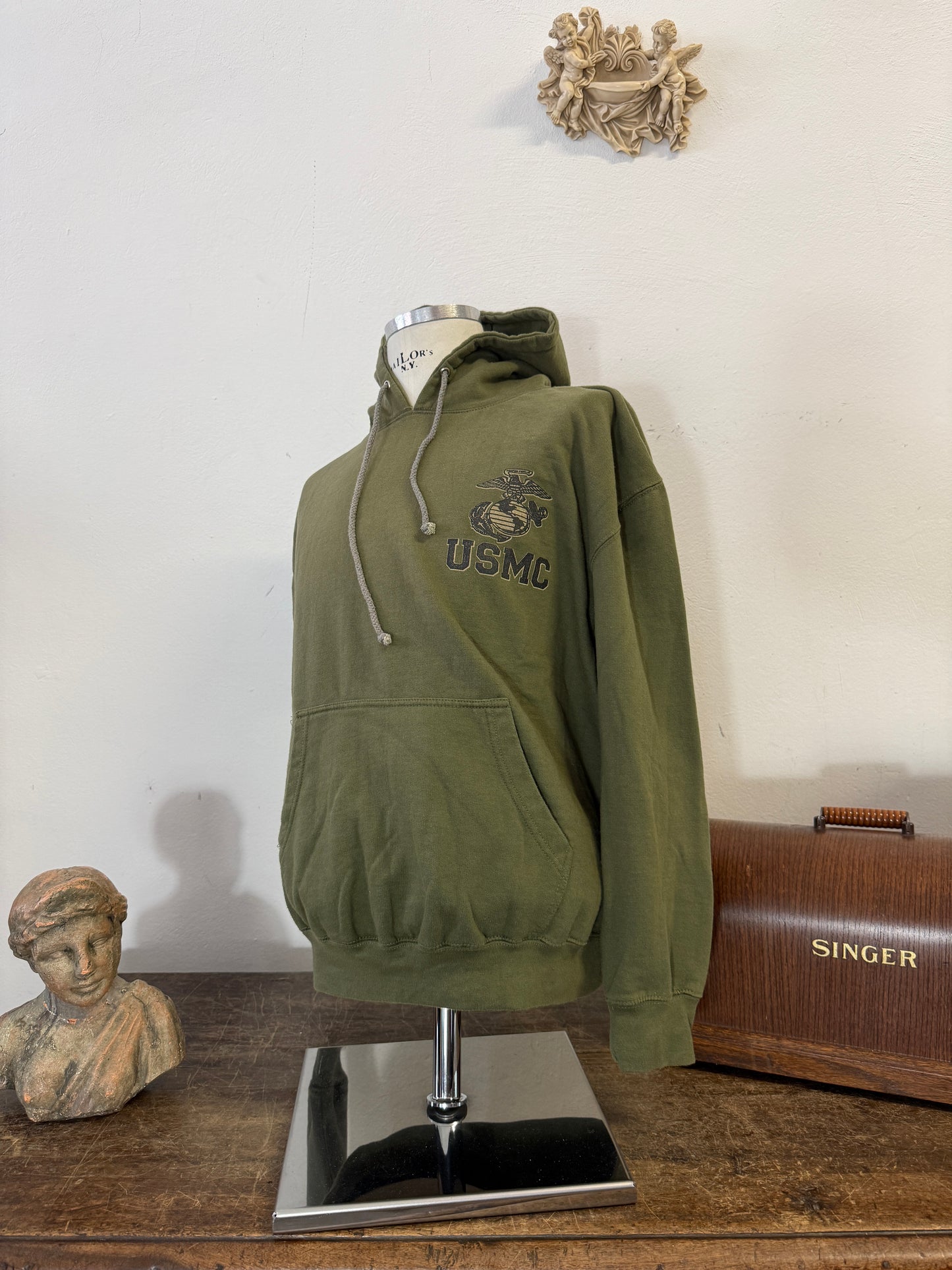 Vintage USMC Hoodie Made in Usa “L”