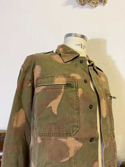 Vintage 90’s Hungarian Army Overshirt “M/L”