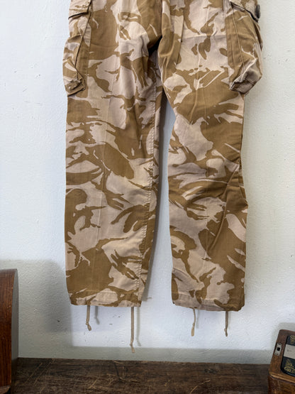 Vintage British Army Camo Cargo Pants “W31”