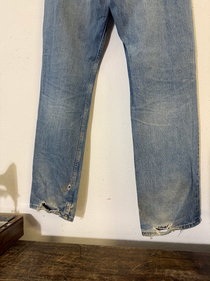 Vintage Levi’s 501 “W32 L32”
