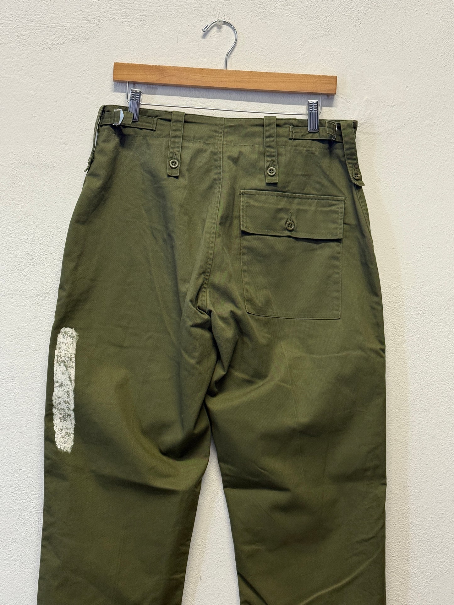 Vintage British Fatigue Army Pants “W32”
