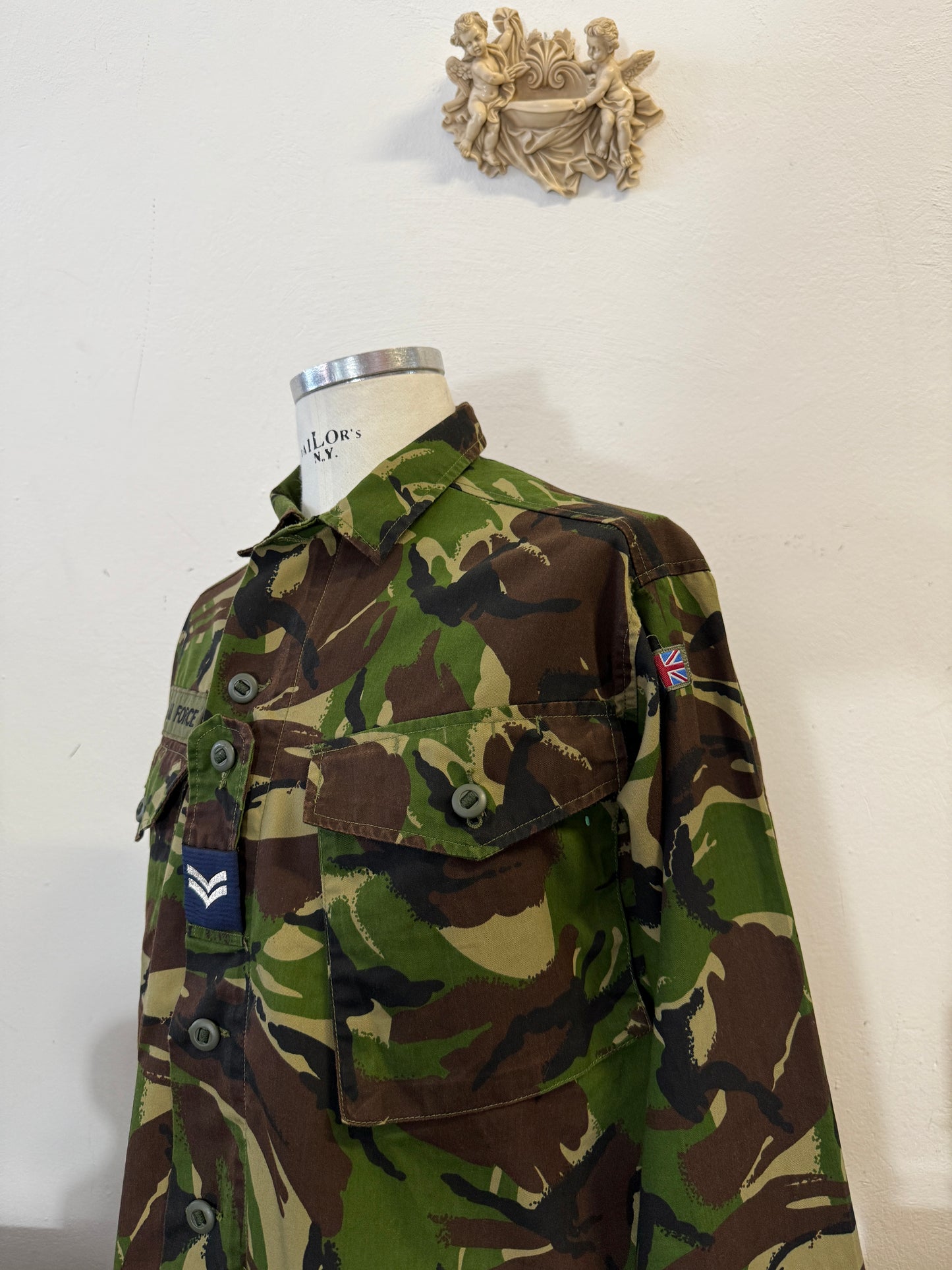 Vintage 90’s British Air Force Camo Jackets “L/XL”