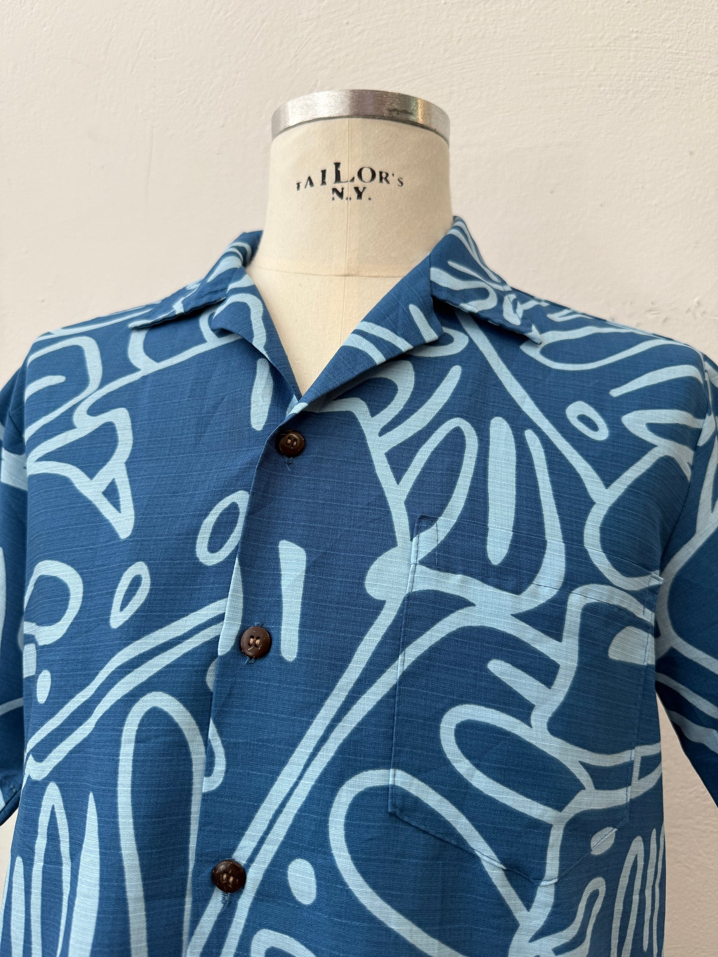 Vintage Hawaiian Shirt Made in Hawaii “M”