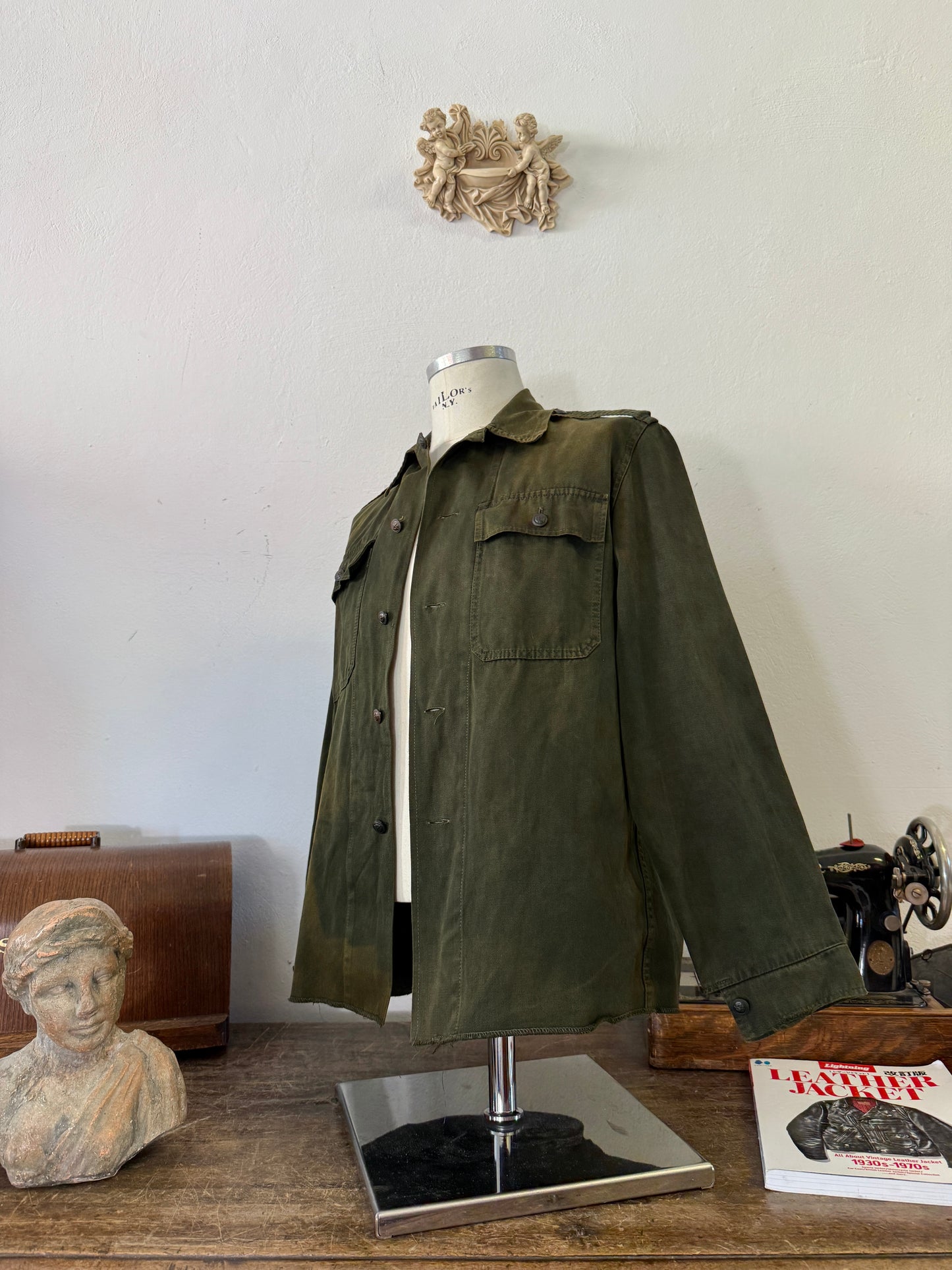 Vintage 80’s Faded Hungarian Army Shirt “M”