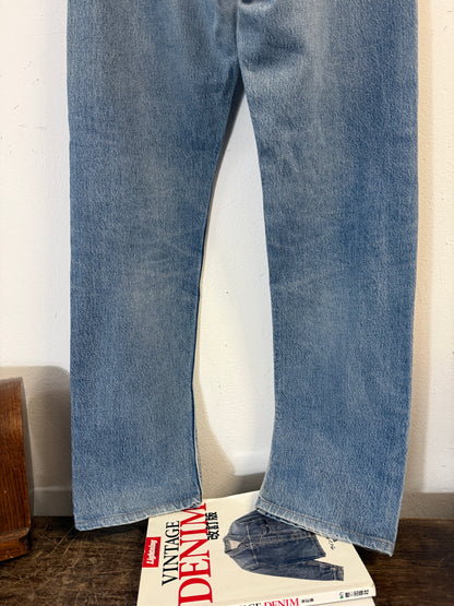 Vintage Levi’s 501 “W34 L36”