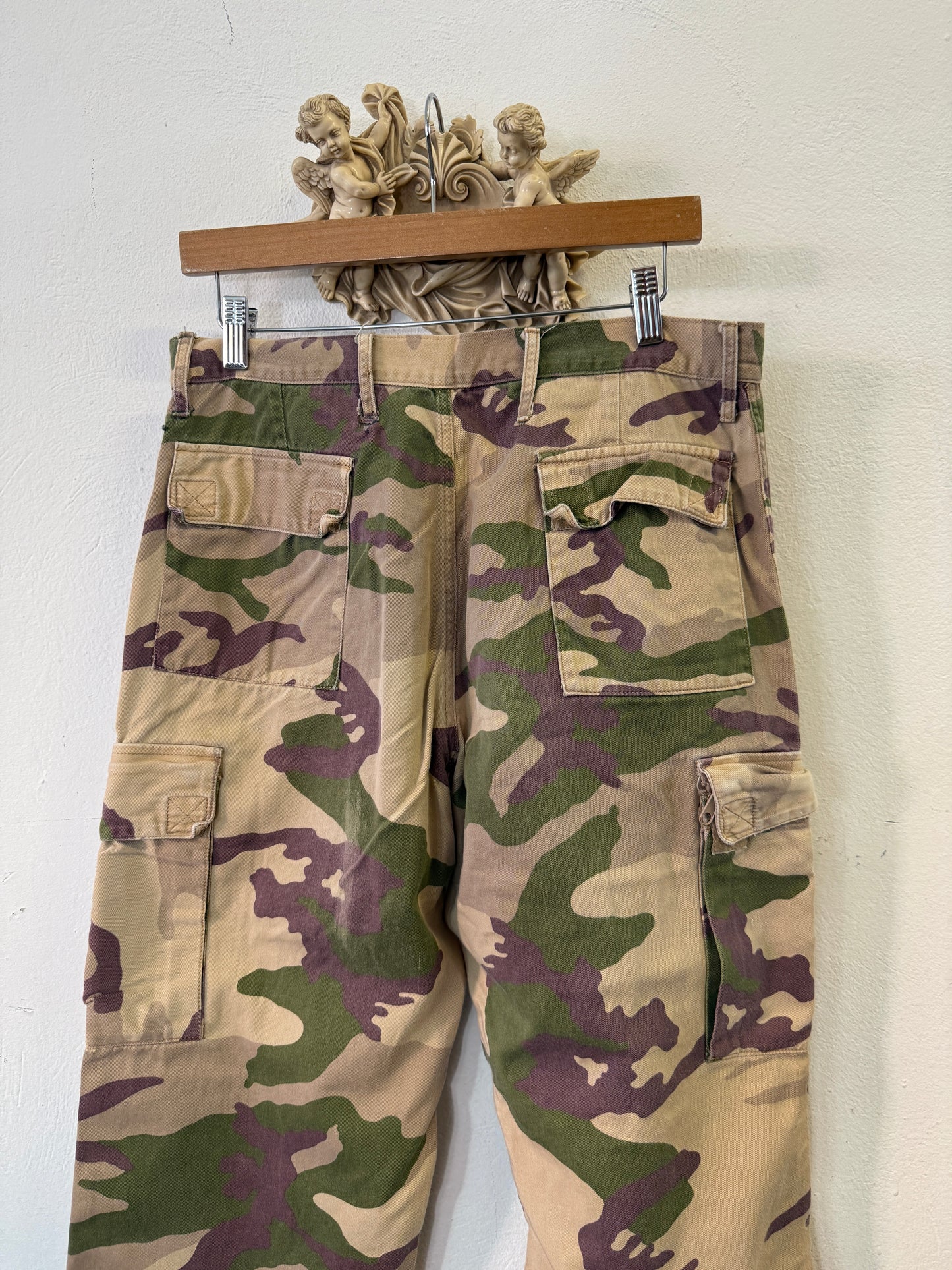 Vintage Italian Army Cargo Pants “W33”