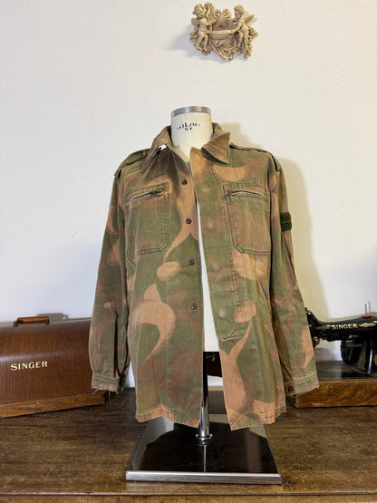 Vintage 90’s Hungarian Army Overshirt “M”