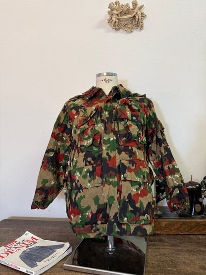 Vintage Swiss Army Camo Jacket M70 “S/M”