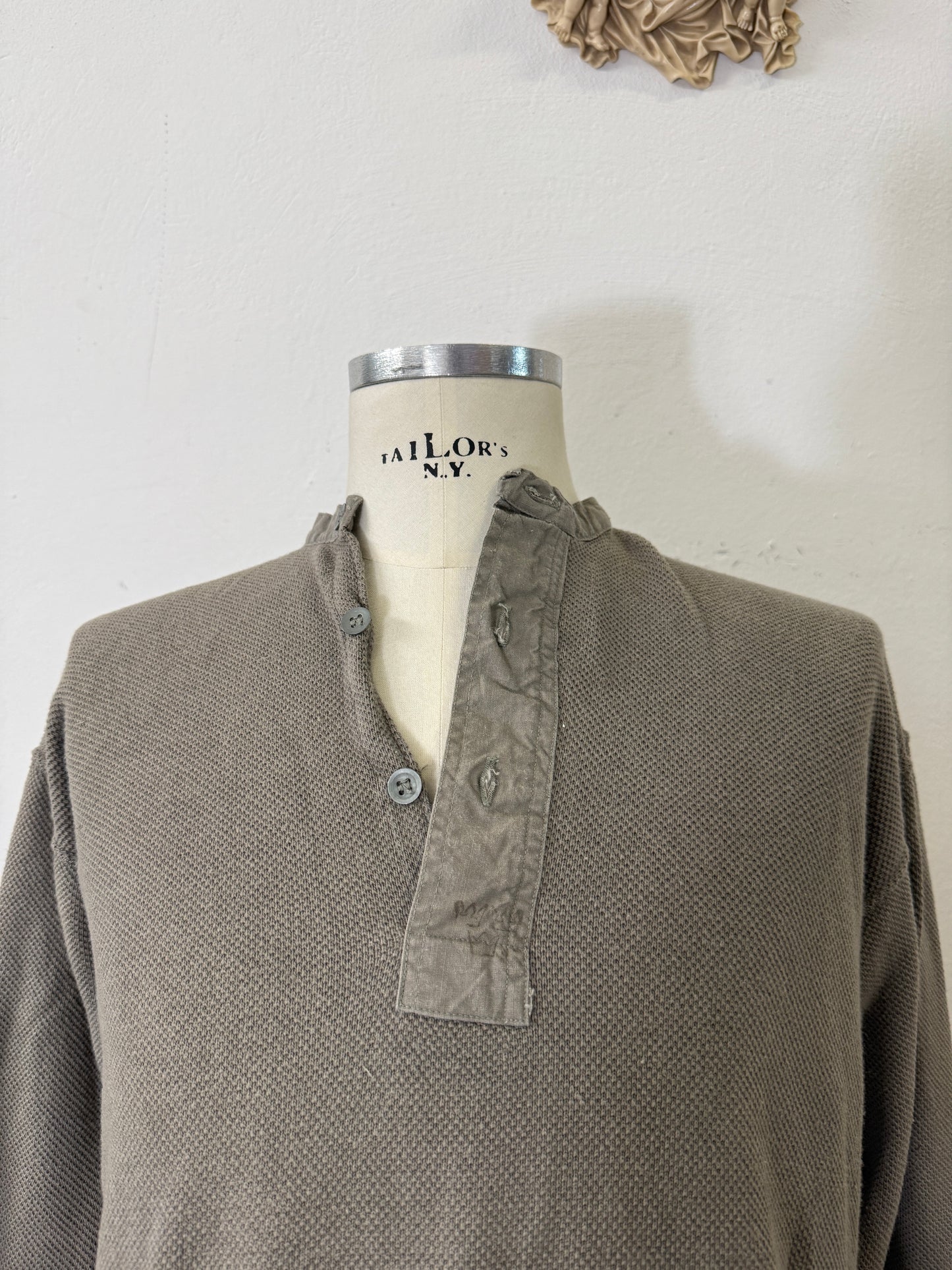Vntage 80’s Swedish Army Shirt “M/L”