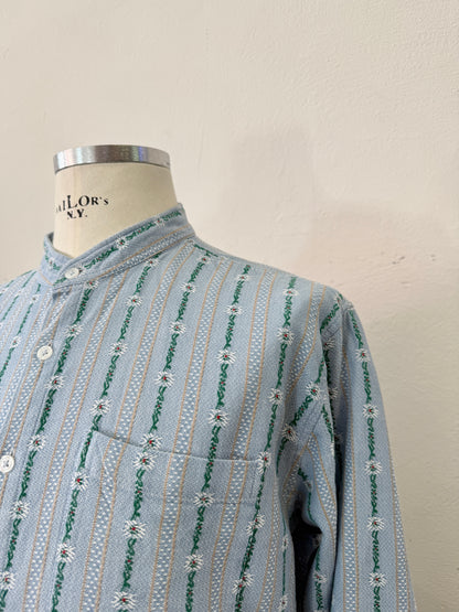 Vintage 90’s Swiss Shirt “L”