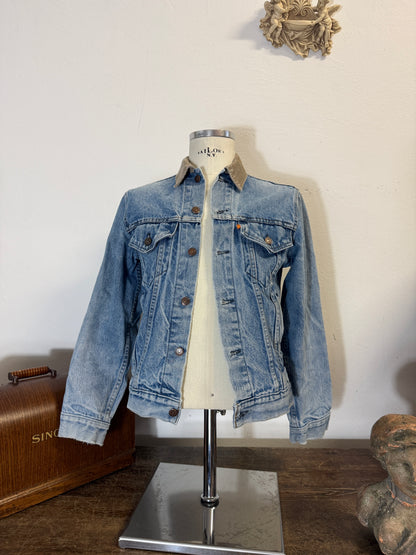 Vintage Levi’s Jacket “S”