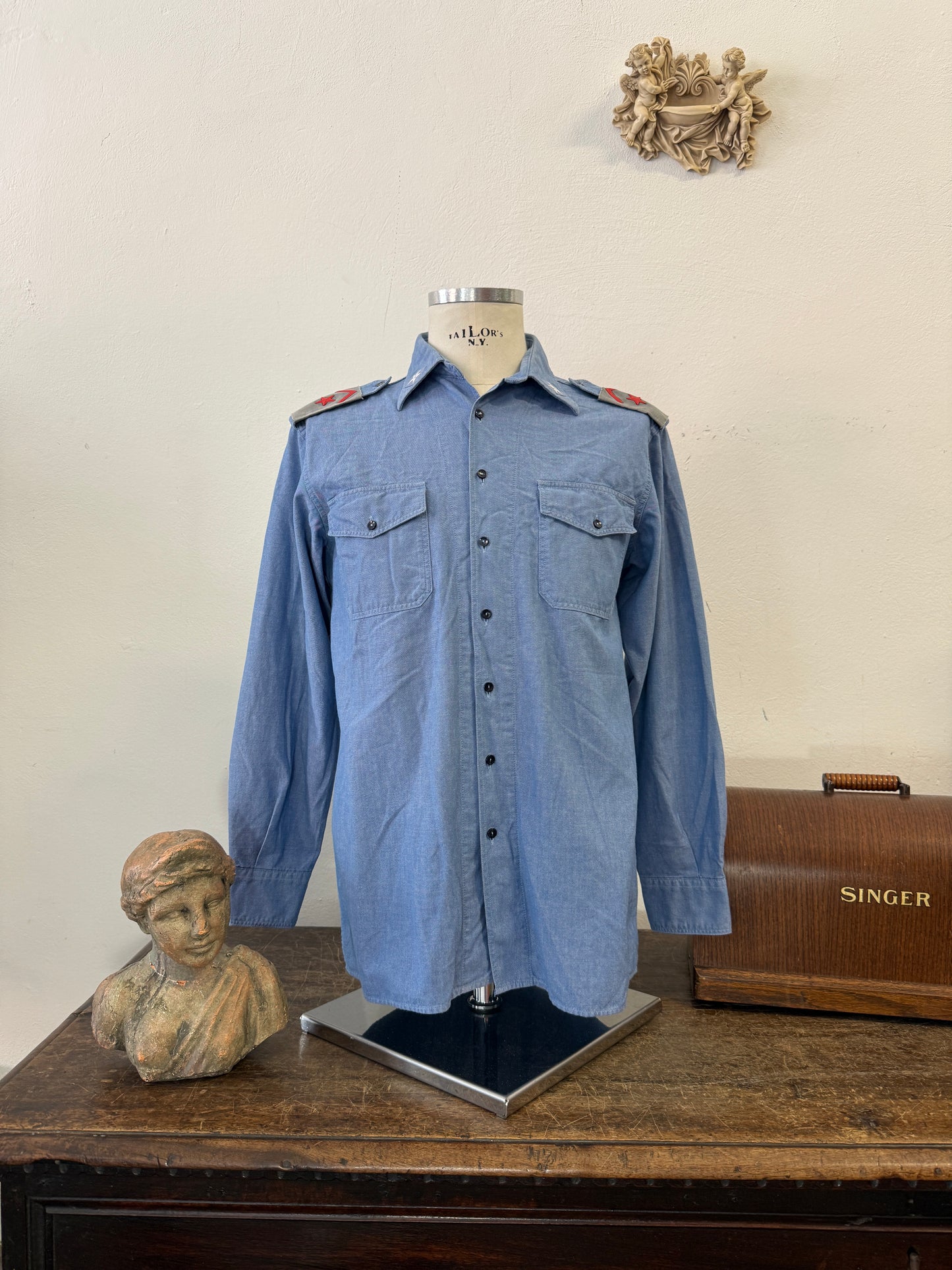 Vintage 90’s Italian Navy Shirt “M”