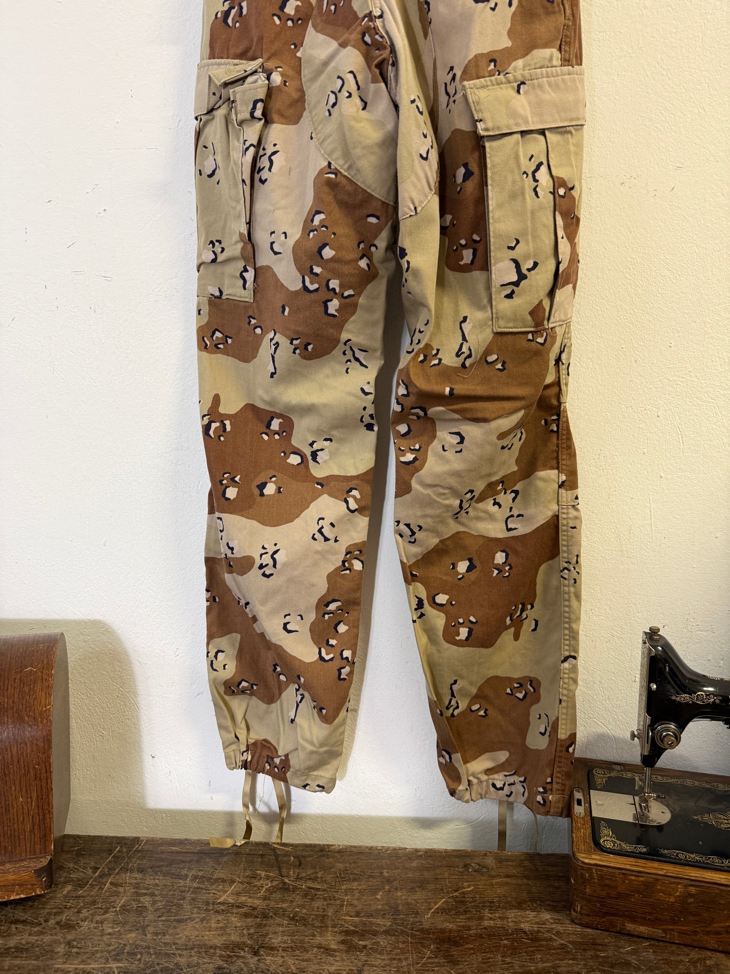 Vintage Desert Chocolate Cargo Pants Us Army “W24”