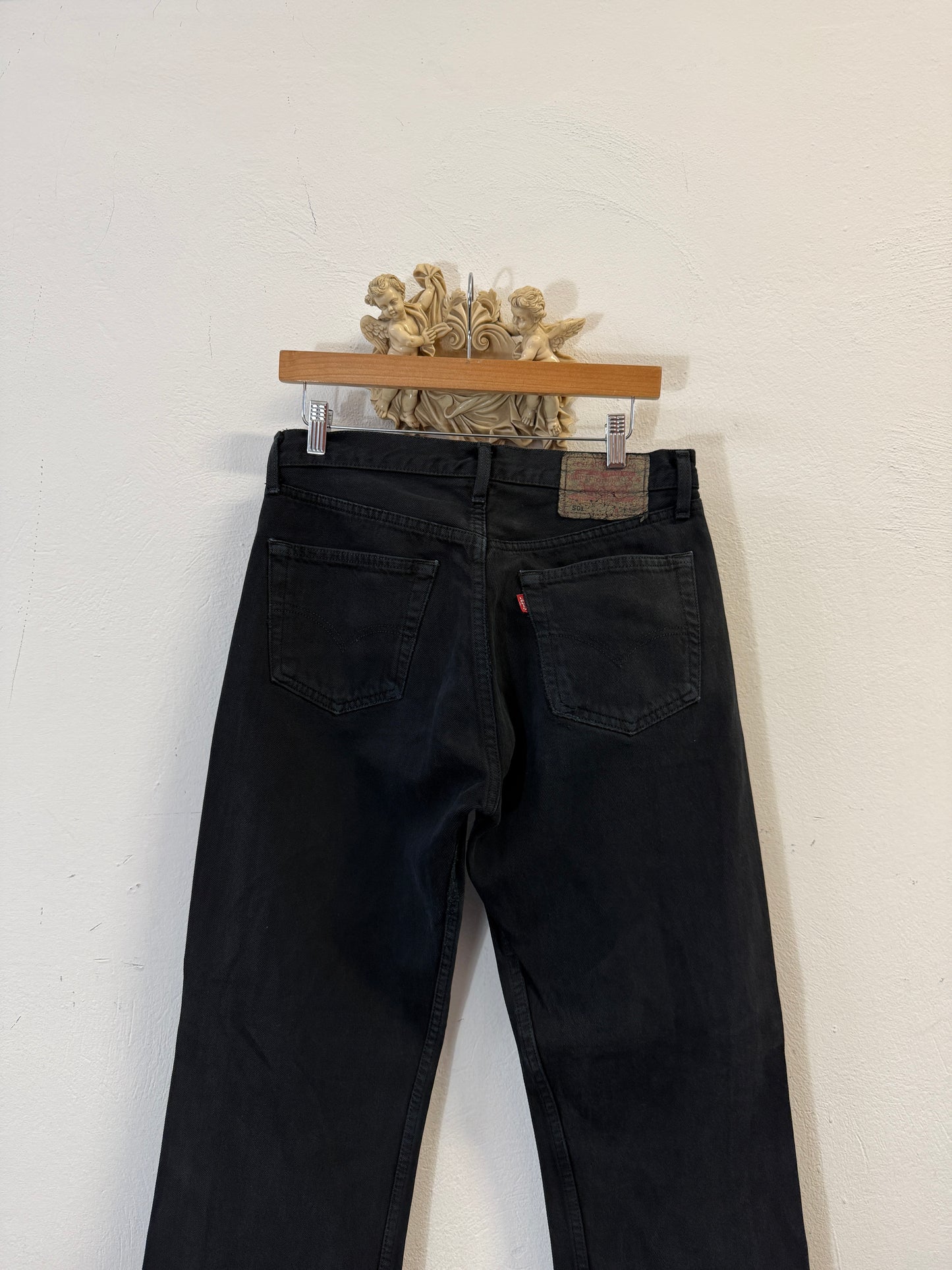 Vintage Levi’s 501 “W31 L32”