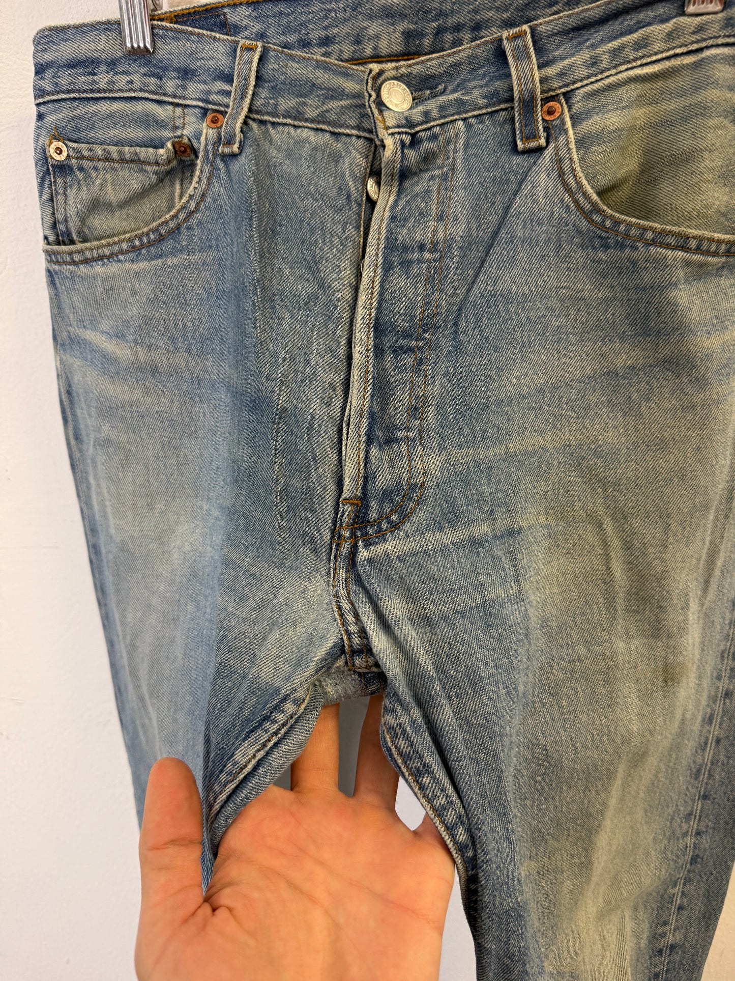 Vintage Levi’s 501 “W32 L32”