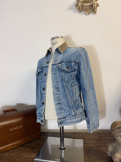 Vintage Levi’s Jacket “S”