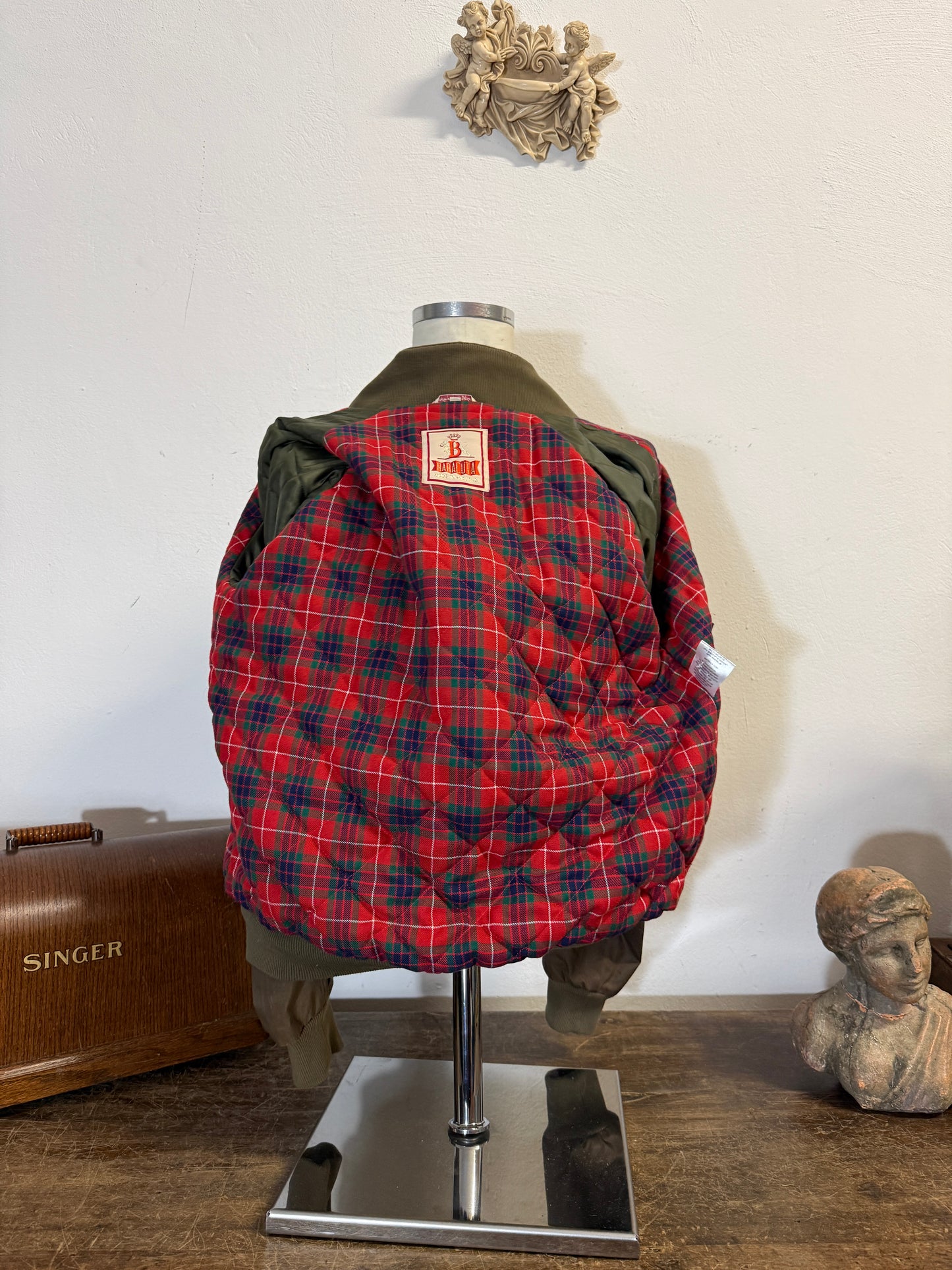 Vintage Waxed Baracuta Jacket Made in England “S”