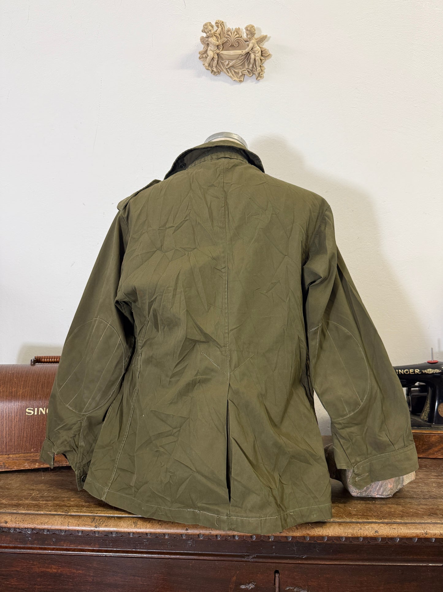 Vintage 80’s Italian Army Jacket “L”