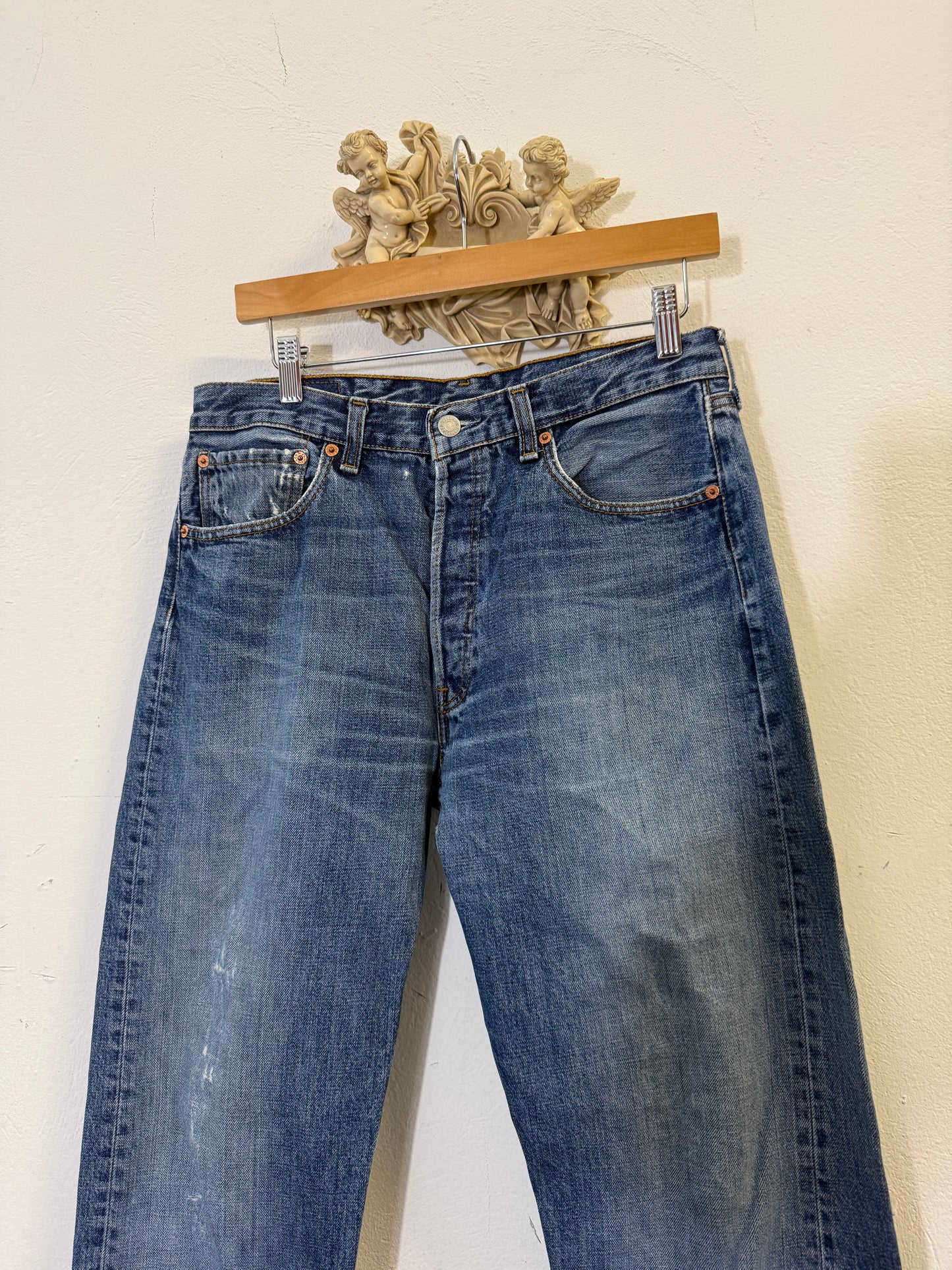 Vintage Levi’s 501 “W32 L34”