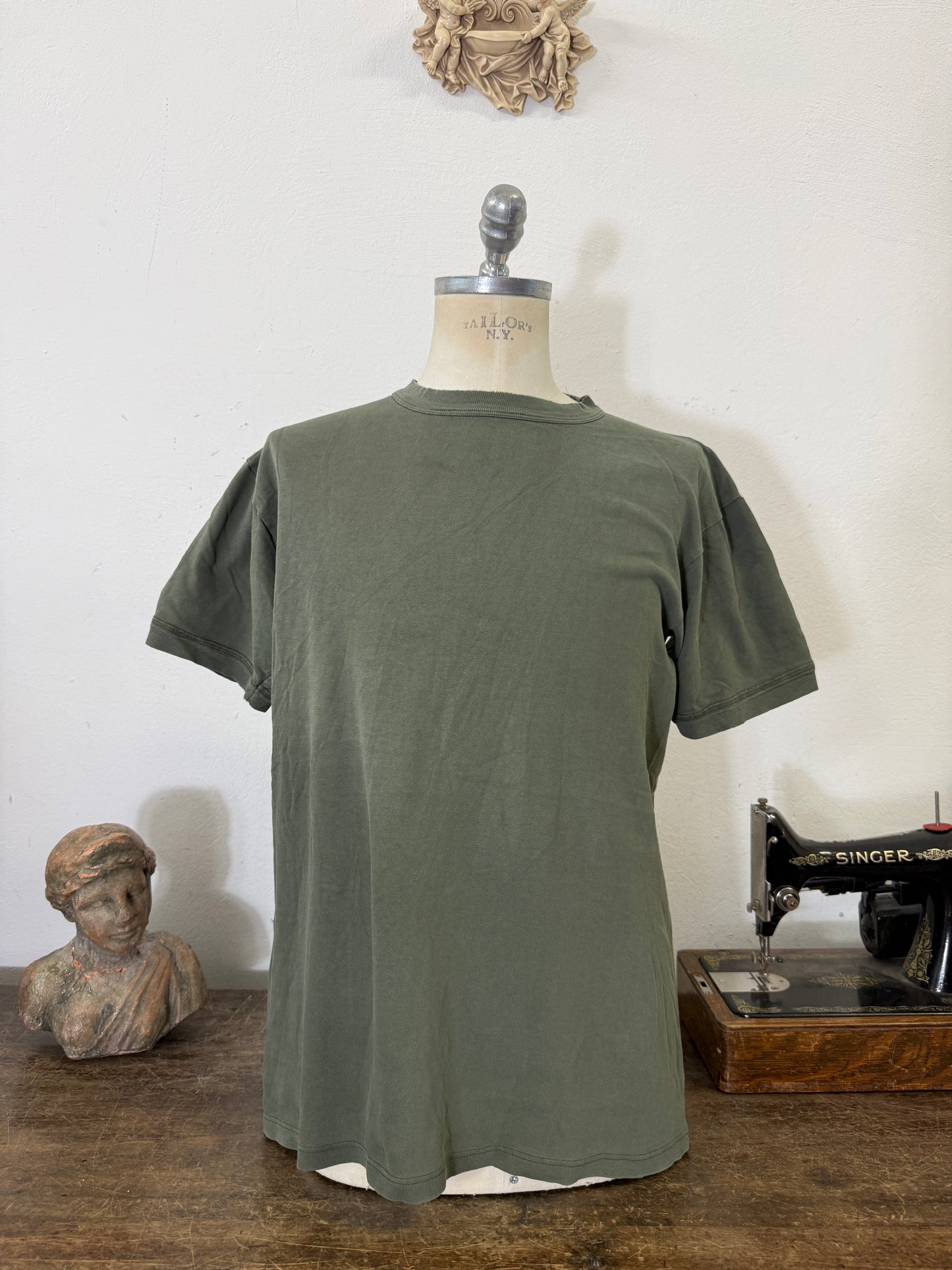 Vintage 90’s Military Tee “L”