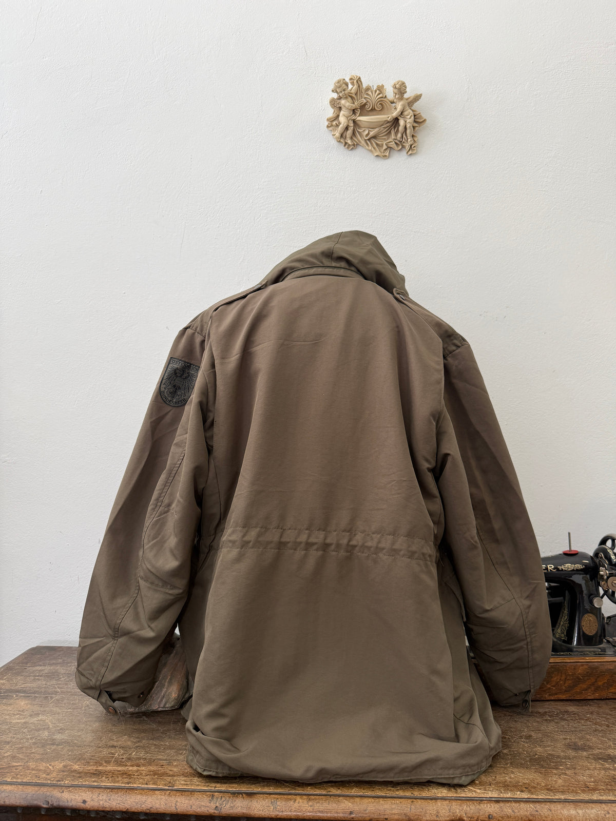 Vintage 90’s Austrian Army Jacket “XL”
