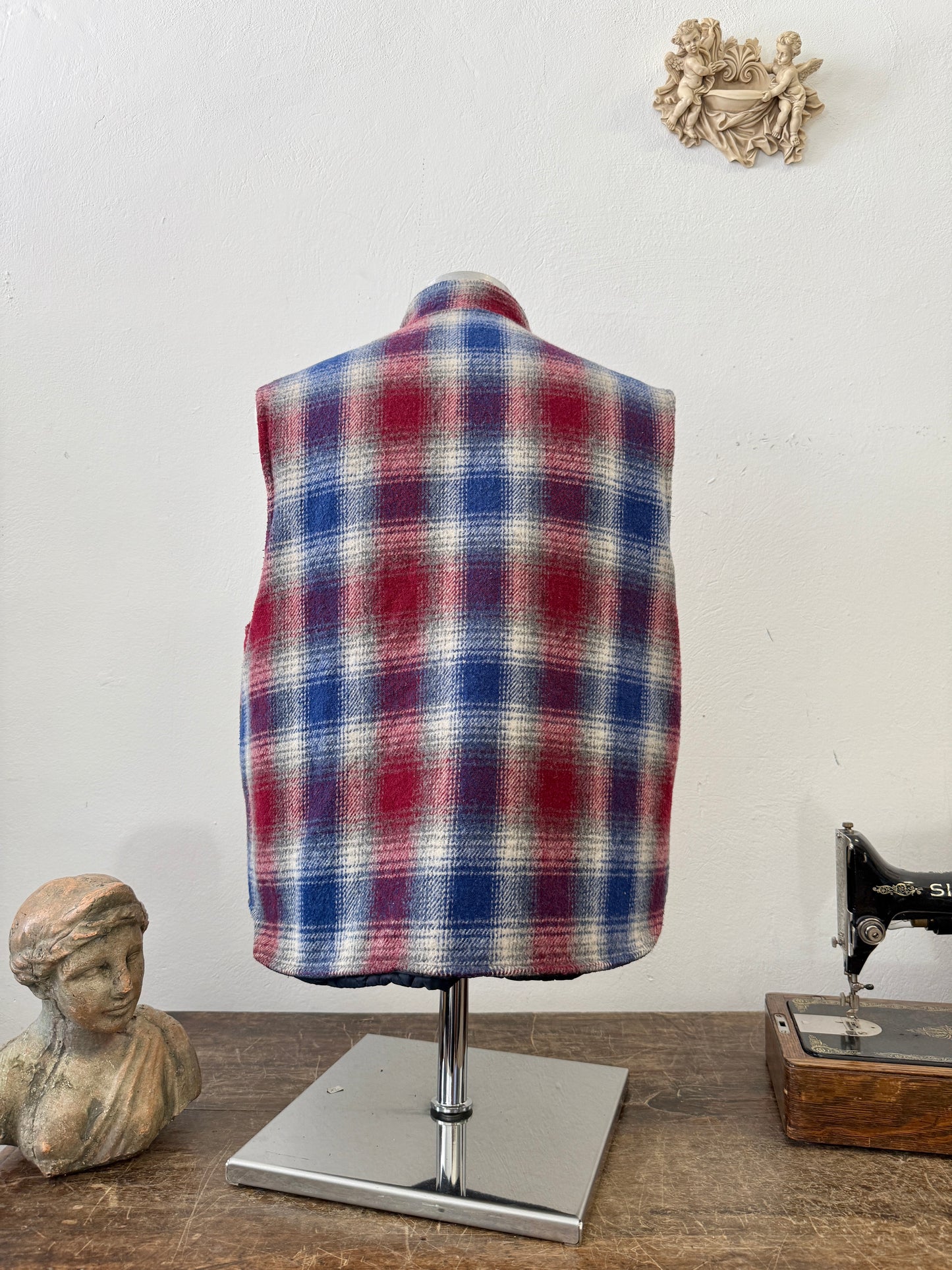 Vintage 90’s Wool Vest “L”