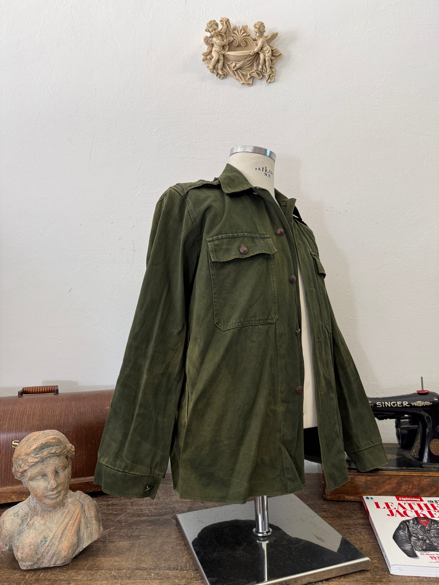 Vintage 80’s Faded Hungarian Army Shirt “M/L”
