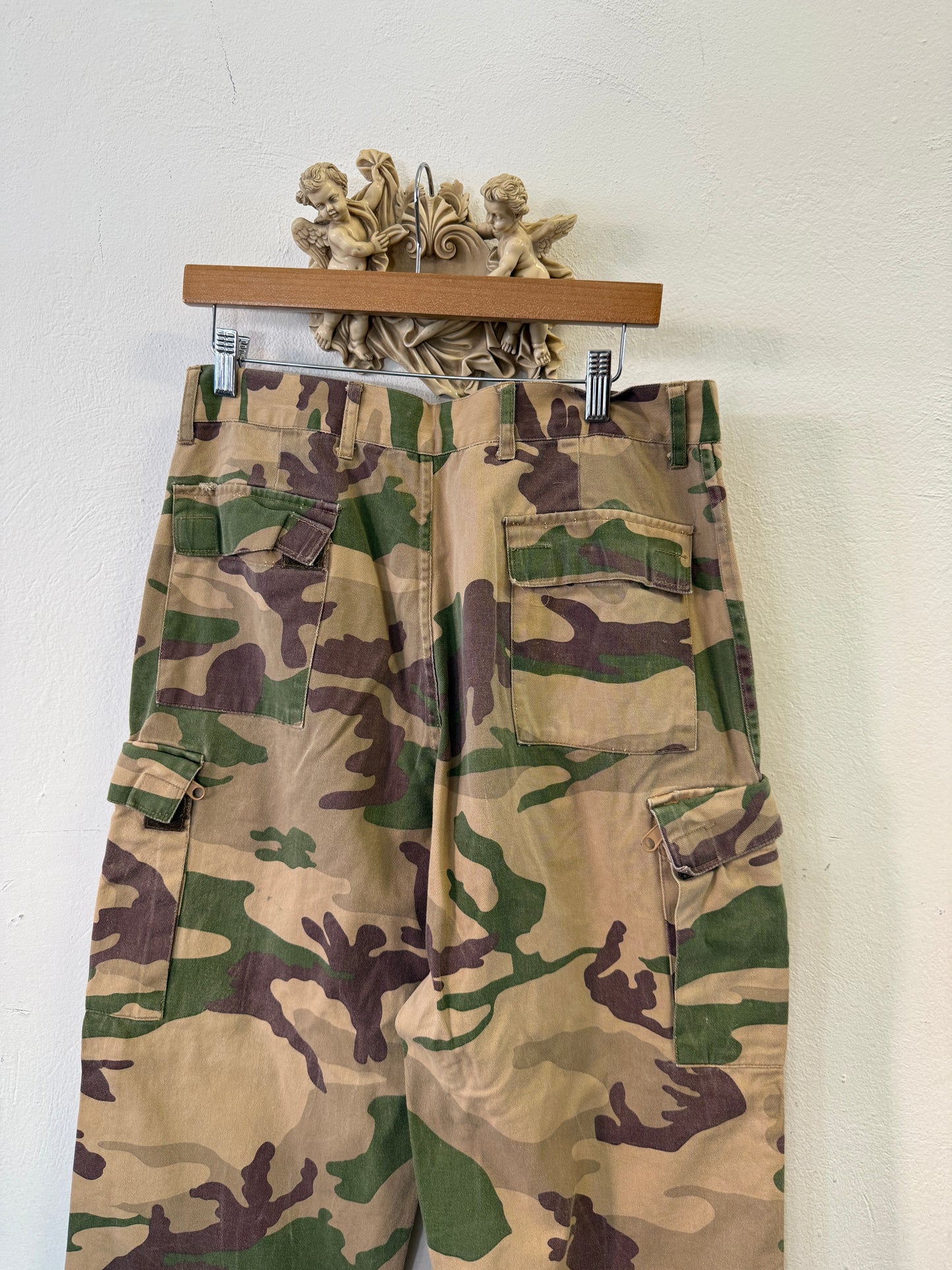 Vintage Italian Army Cargo Pants “W33”