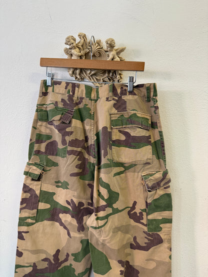 Vintage Italian Army Cargo Pants “W33”