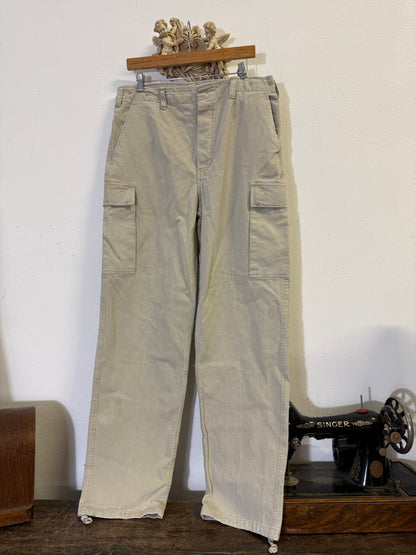 Vintage 80’s German Army Moleskin Cargo Pants “W35”