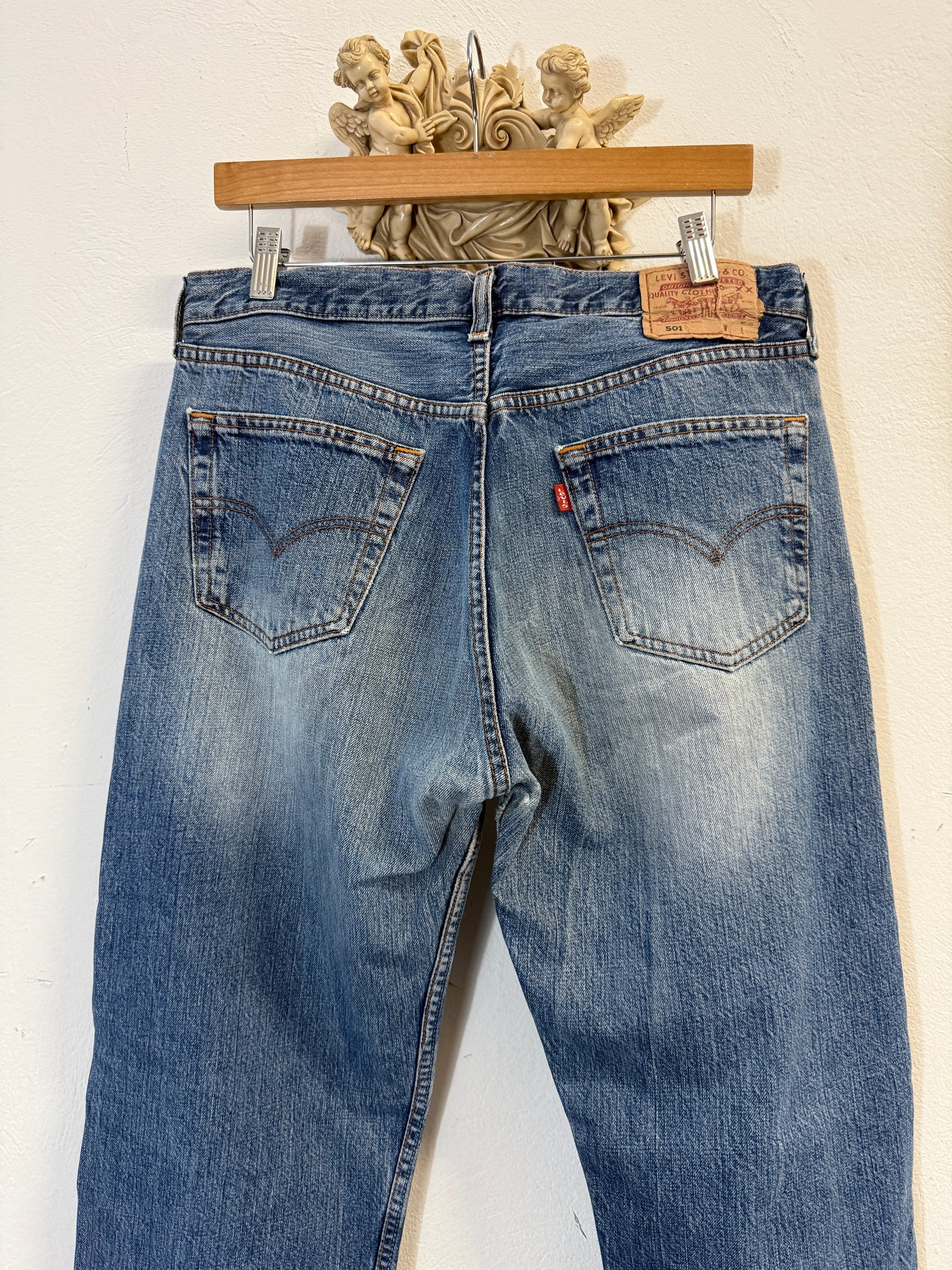 Vintage Levi’s 501 “W33 L32”