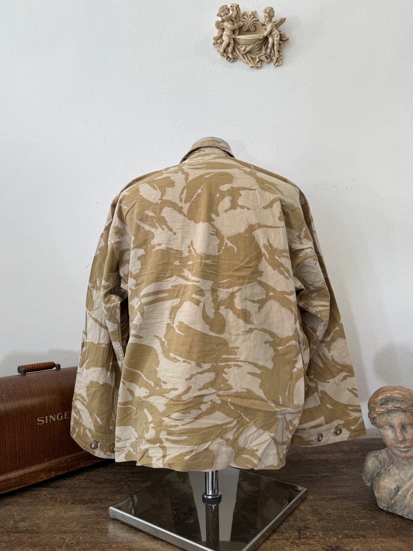 Vintage British Army Dpm Jacket “L”
