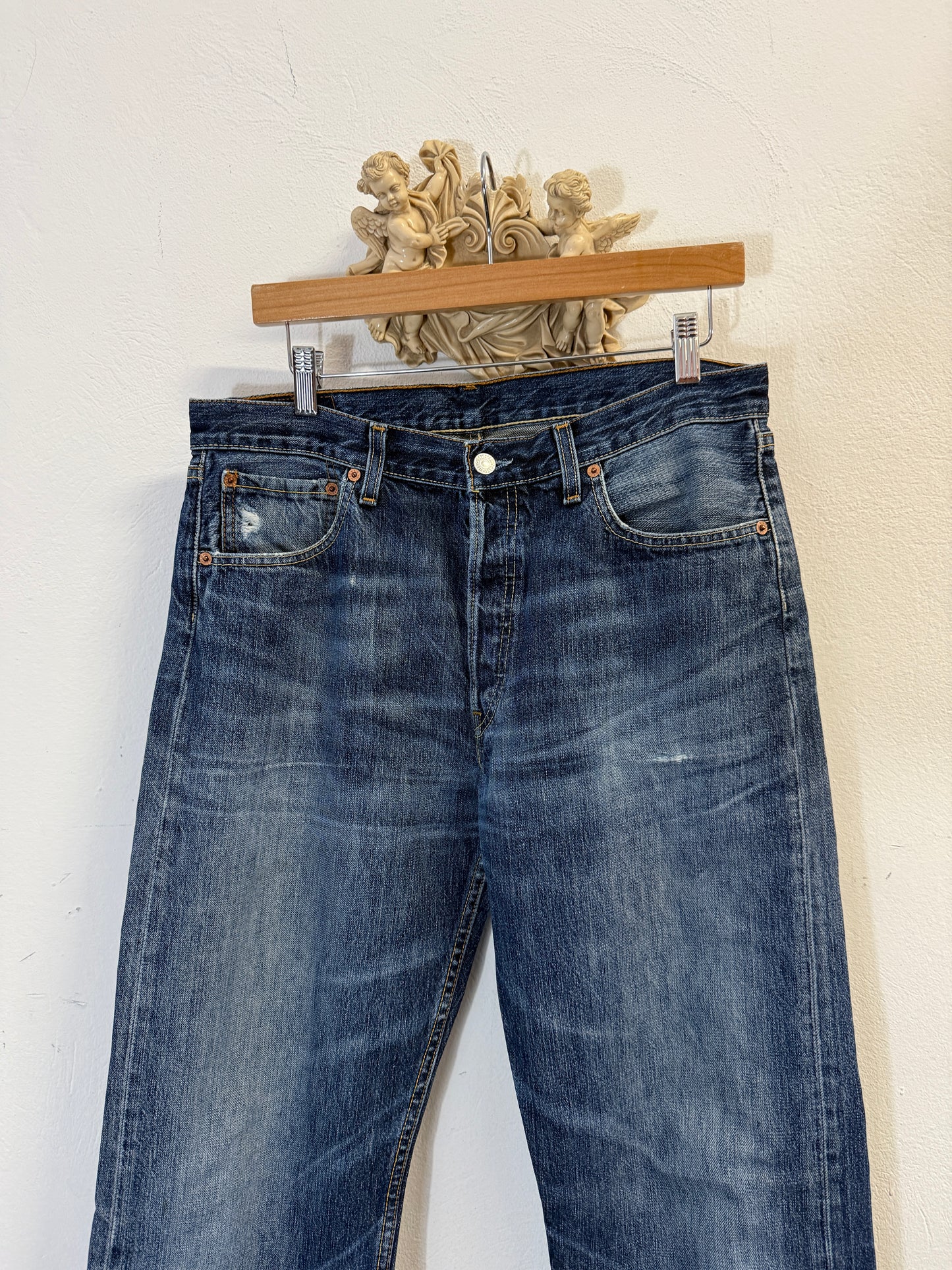 Vintage Levi’s 501 “W34 L34”