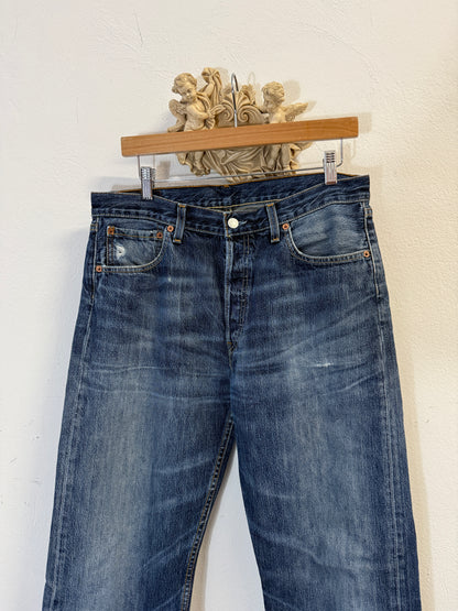 Vintage Levi’s 501 “W34 L34”