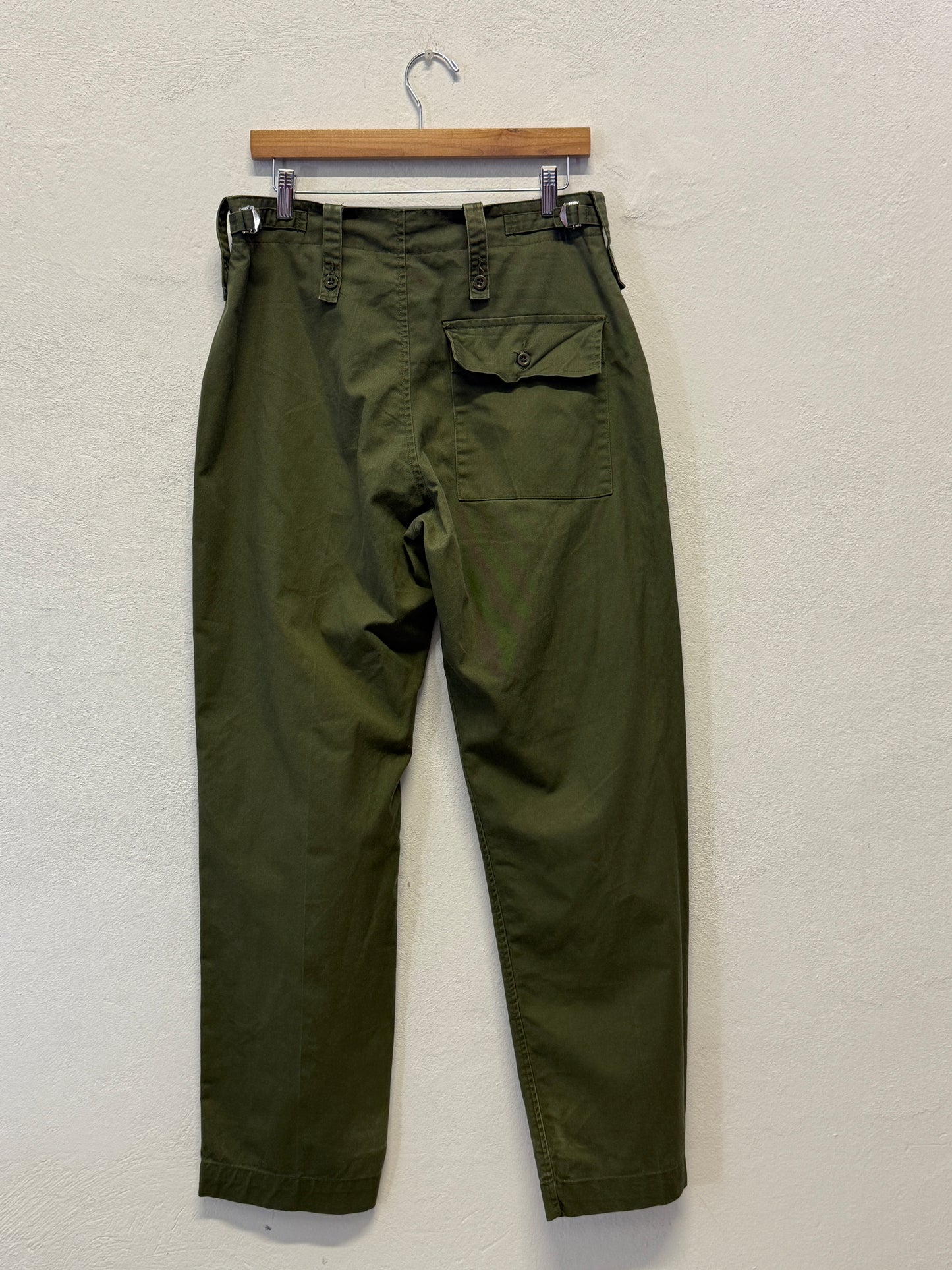 Vintage British Fatigue Army Pants “W32”